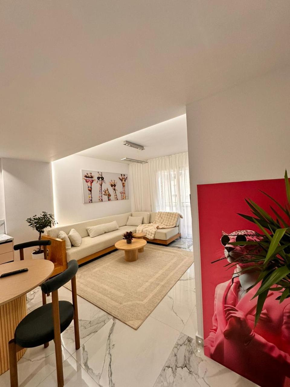 Agate City Center Apartment 티라나 외부 사진