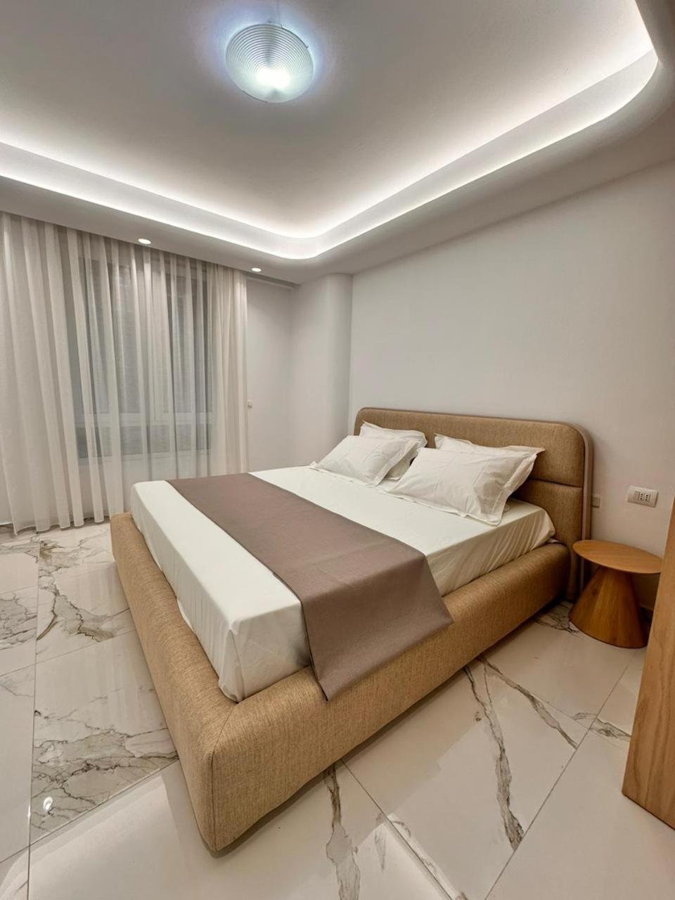 Agate City Center Apartment 티라나 외부 사진