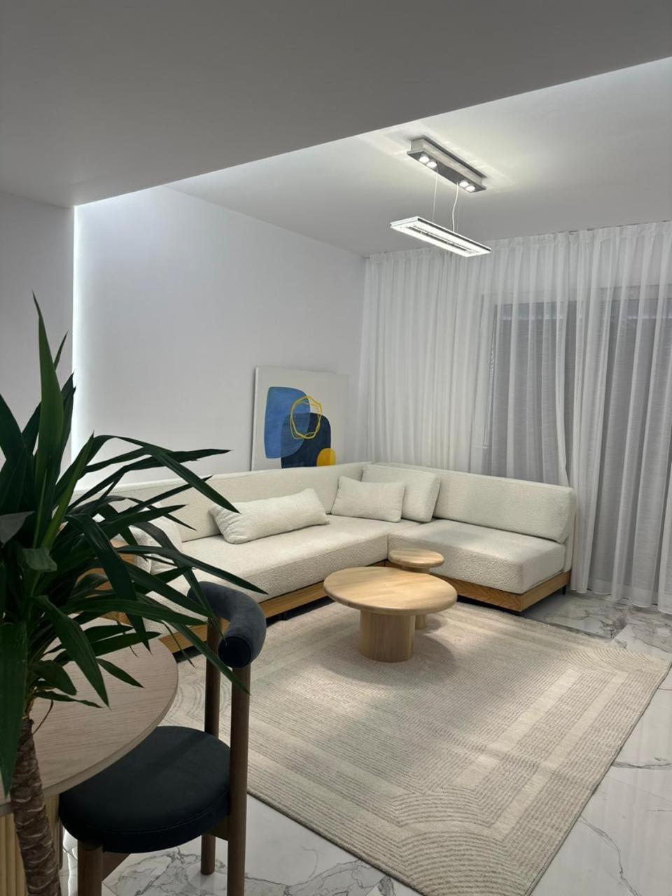 Agate City Center Apartment 티라나 외부 사진